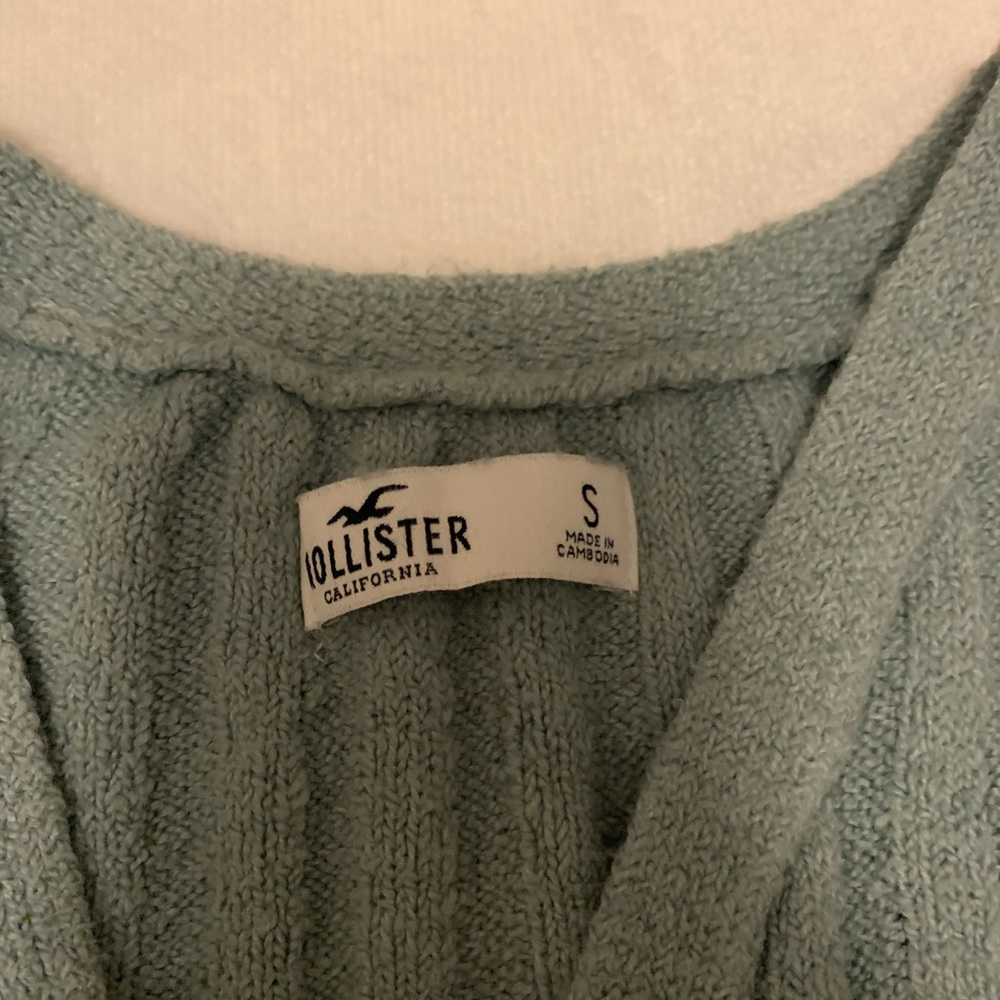 Hollister blue crossover sweater - Picture 4 of 4